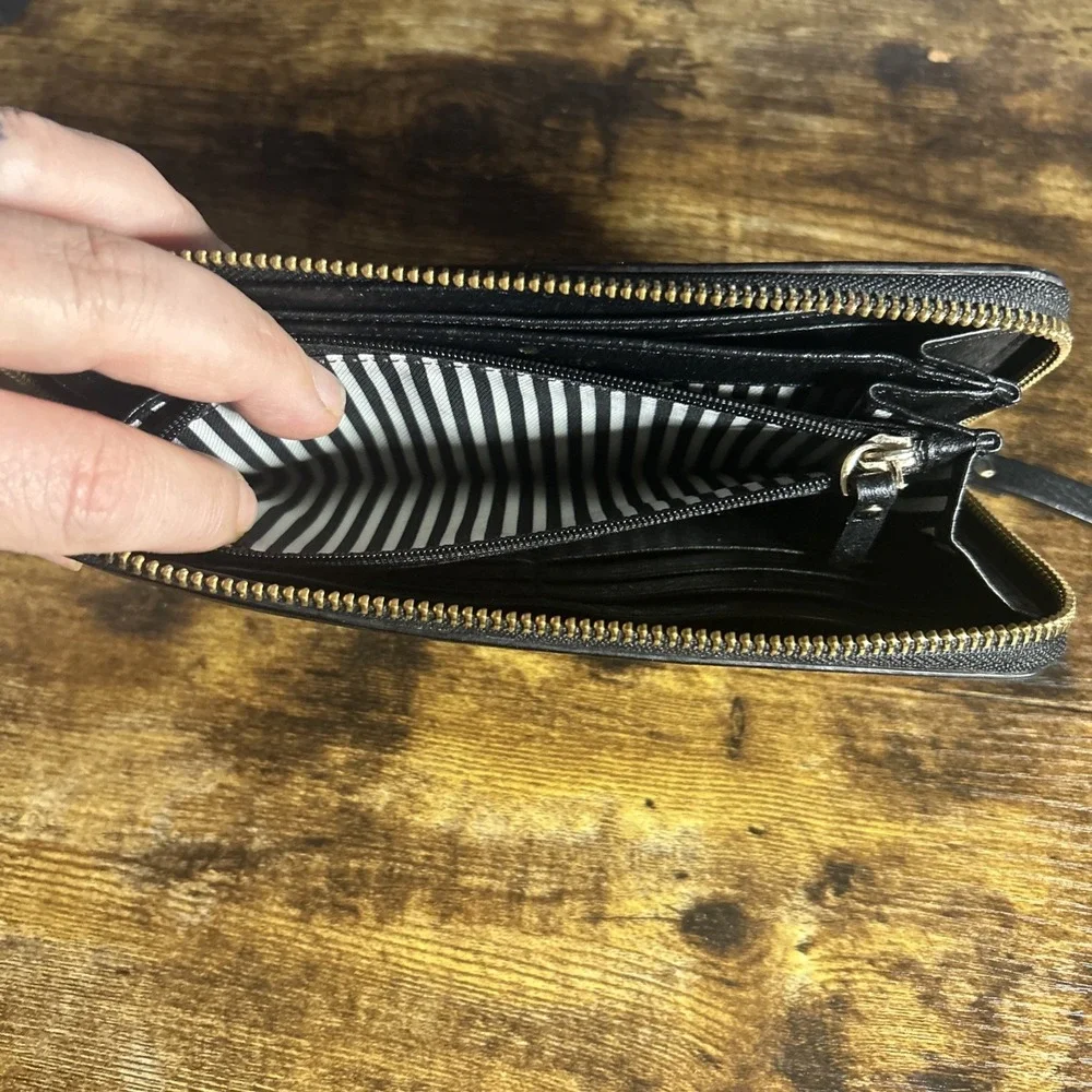 Kate Spade Pebble Leather Black Zip Around Wallet Large